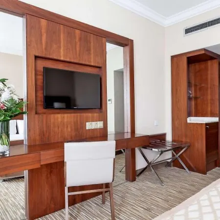 Hotel Salamis Bay Conti & Casino 5*