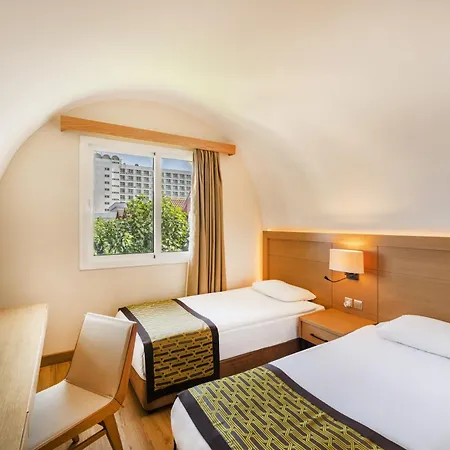 Hotel Salamis Bay Conti & Casino 5*