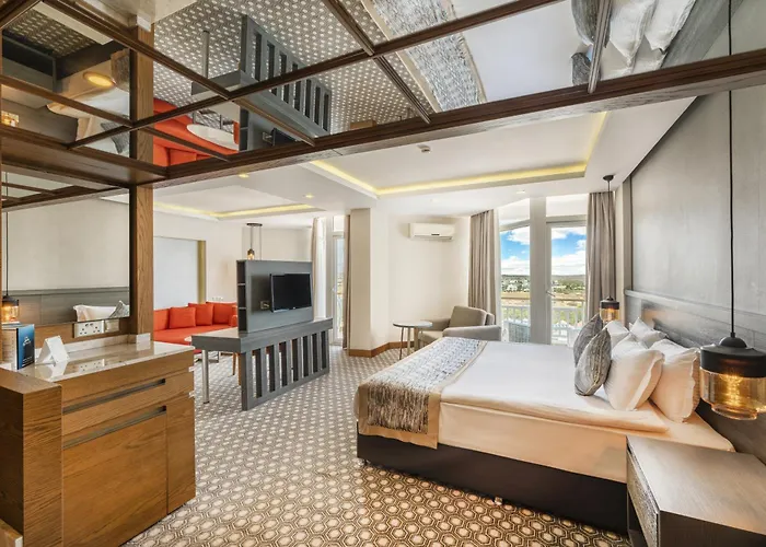 Salamis Bay Conti & Casino Ξενοδοχείο 5*